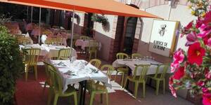 restaurant