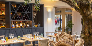 restaurant