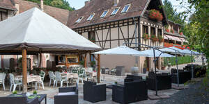 restaurant