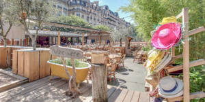 restaurant