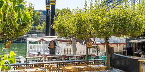 restaurant