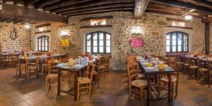 restaurant