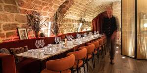 restaurant