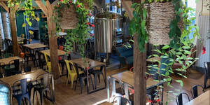 restaurant