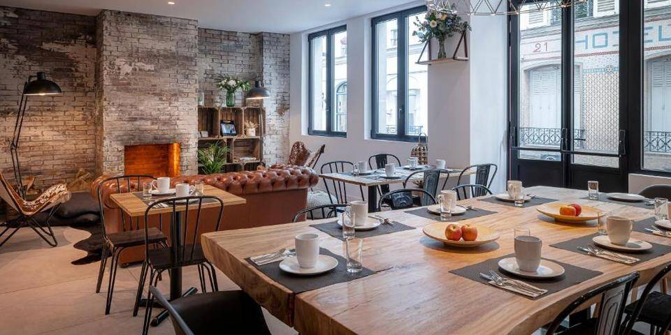 restaurant