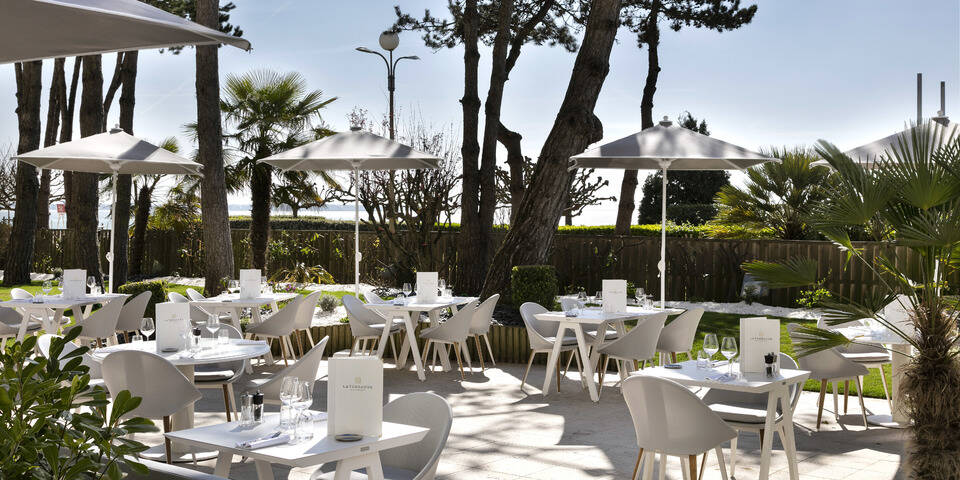 restaurant