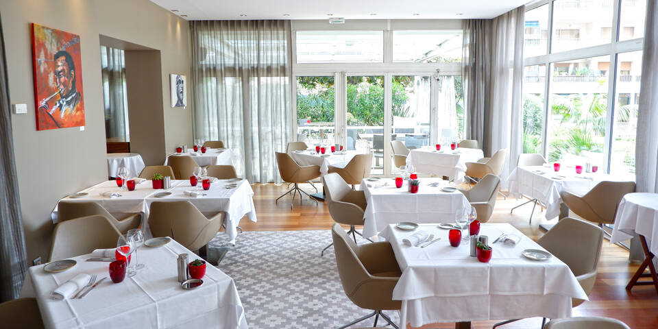 restaurant