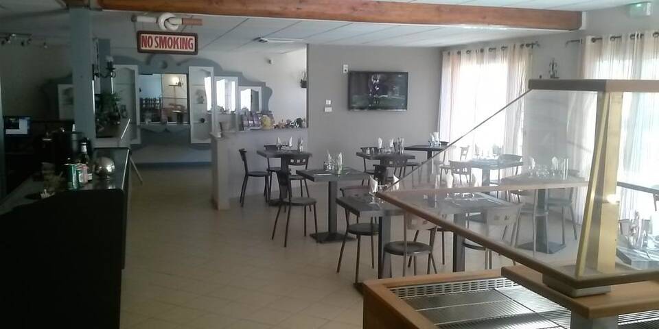 restaurant