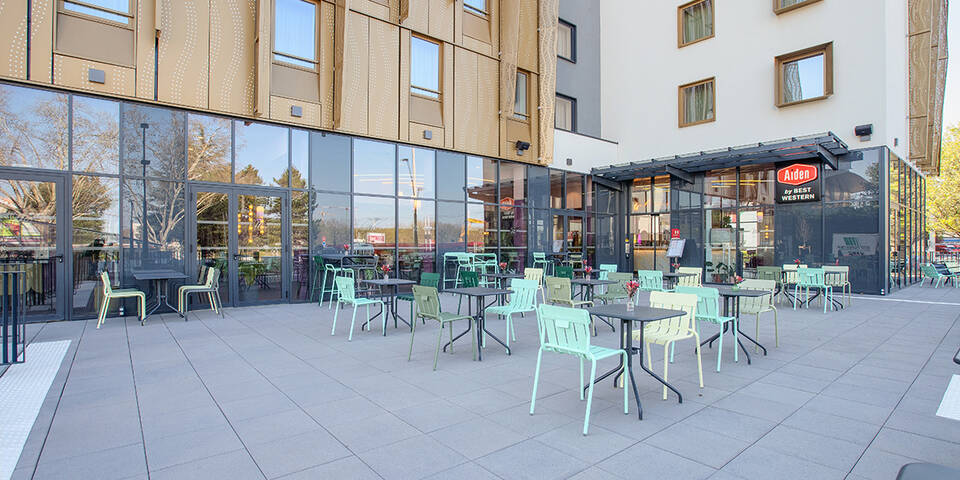 restaurant