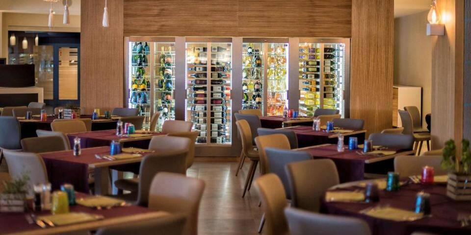 restaurant