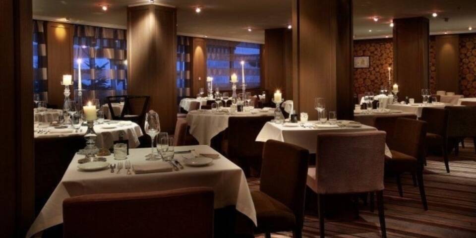 restaurant