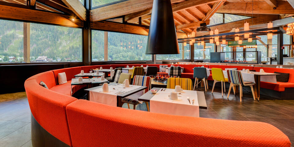 restaurant