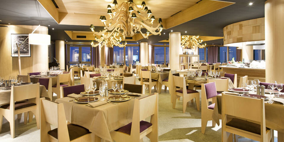 restaurant