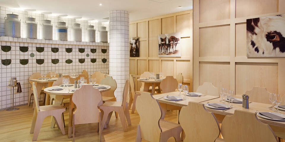 restaurant