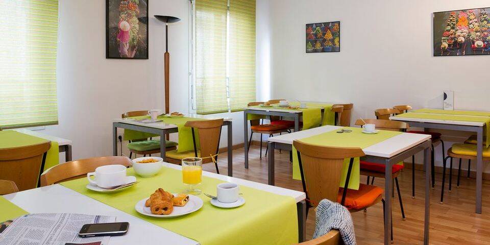 restaurant