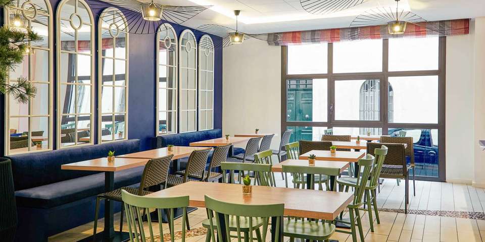restaurant