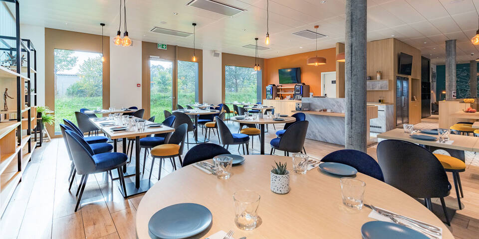 restaurant