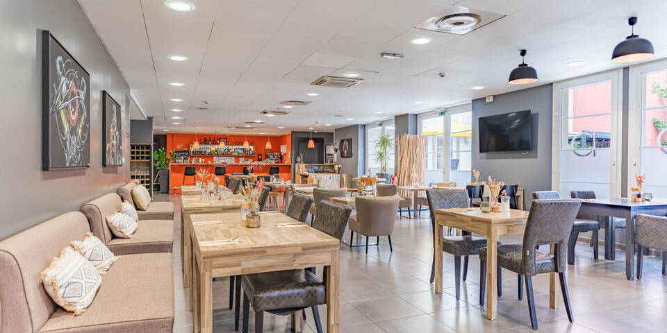 restaurant