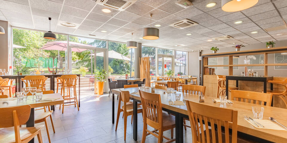 restaurant