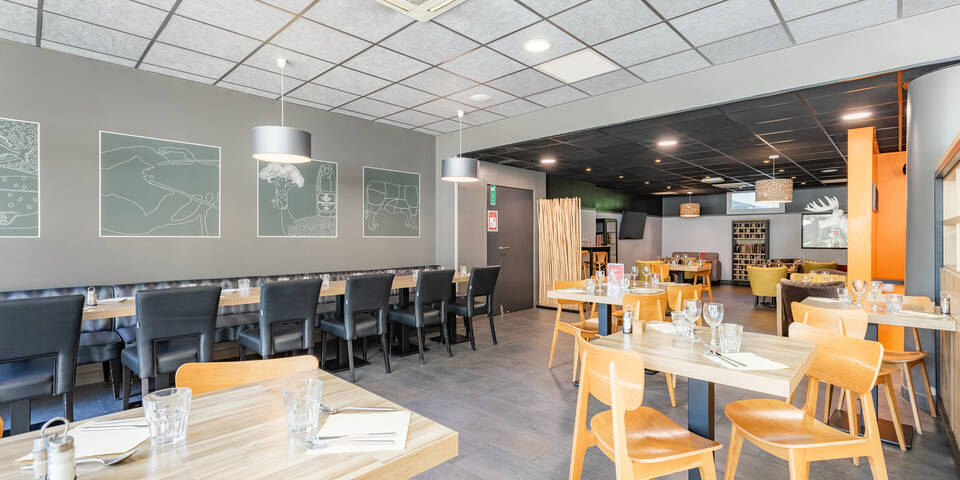 restaurant