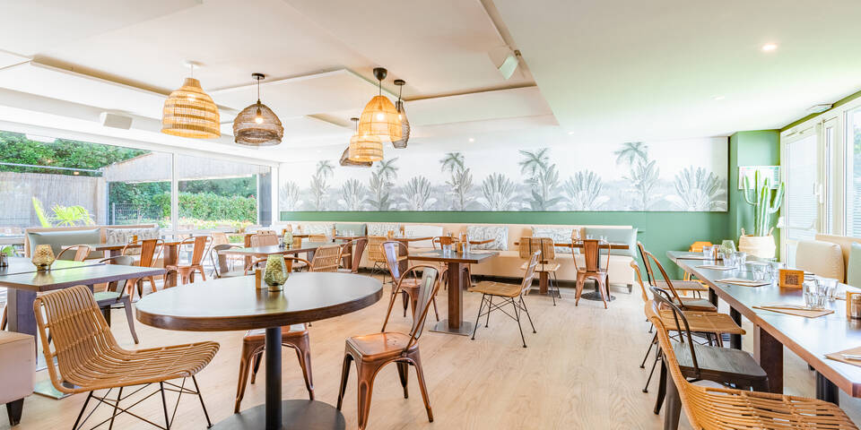 restaurant