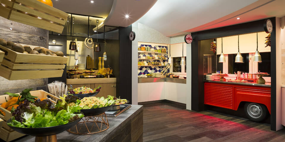 restaurant