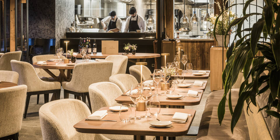 restaurant