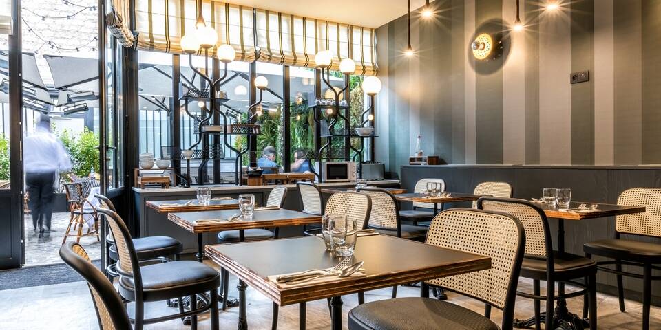 restaurant