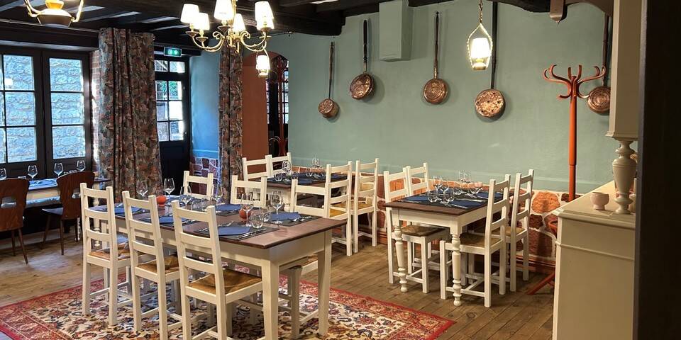 restaurant