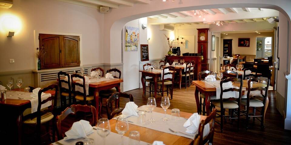 restaurant