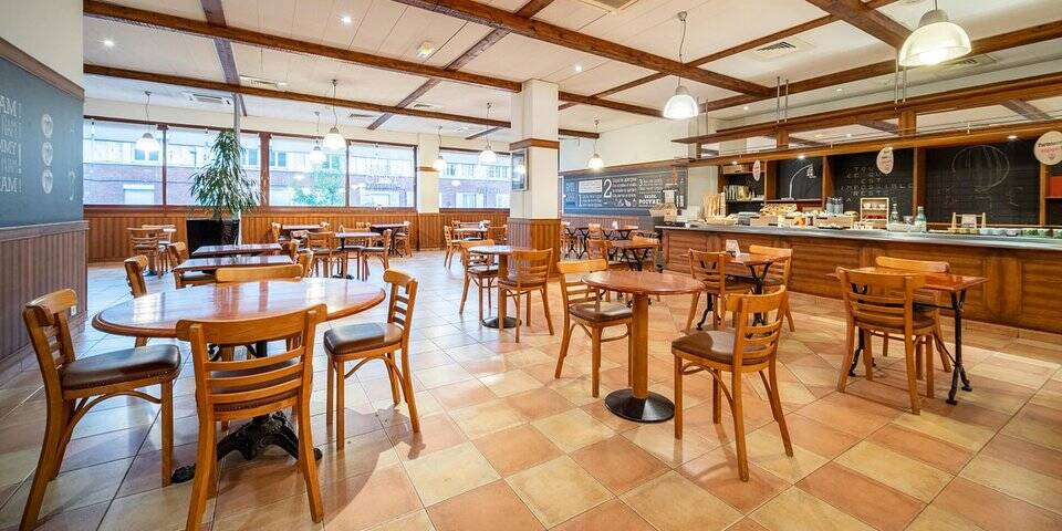 restaurant