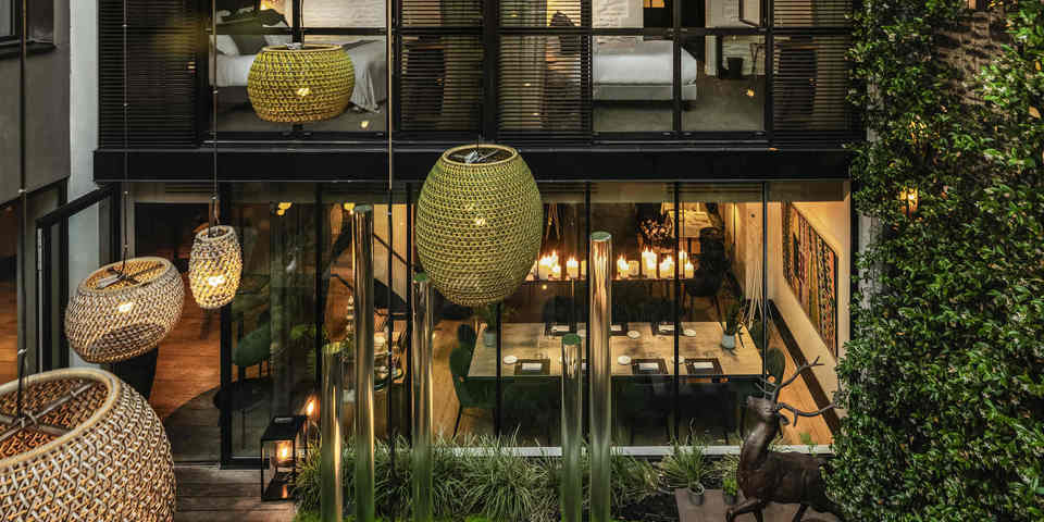 restaurant