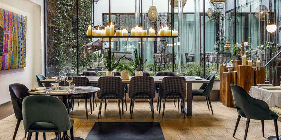 restaurant