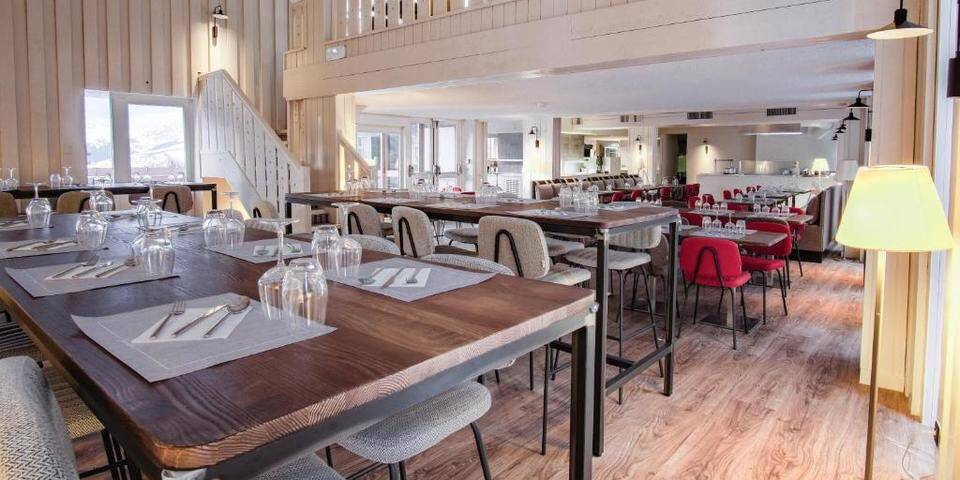 restaurant