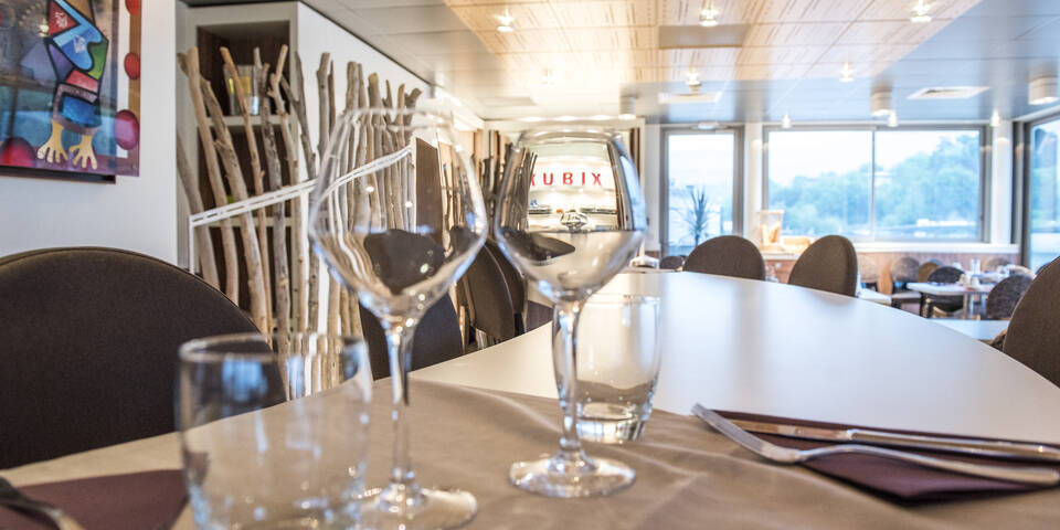restaurant