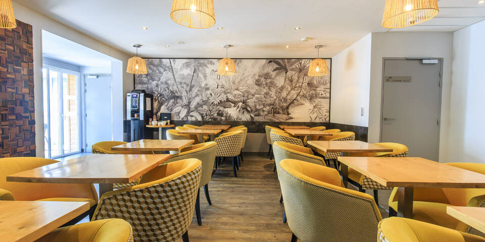 restaurant