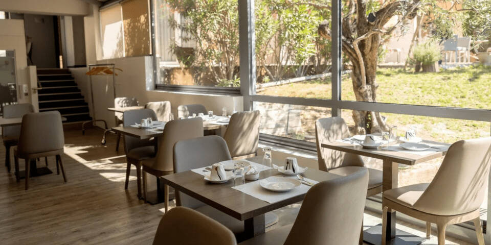 restaurant