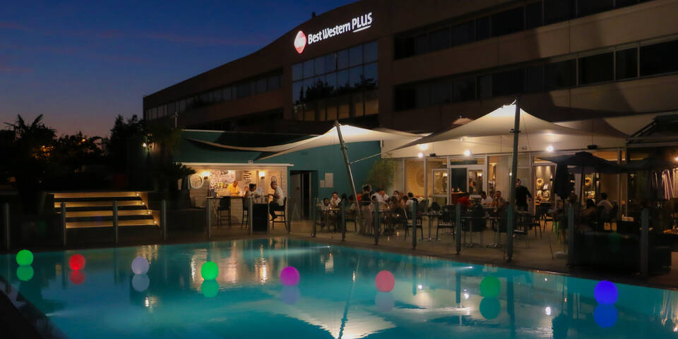 restaurant