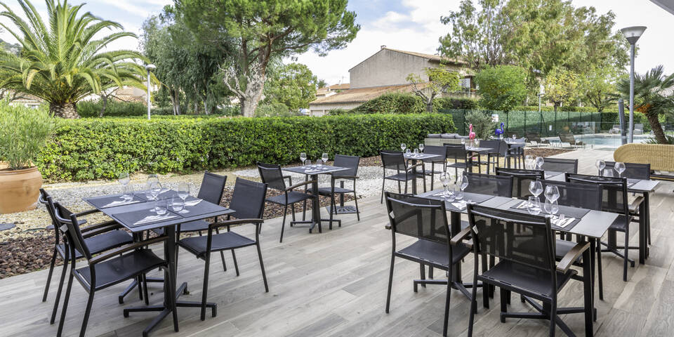 restaurant