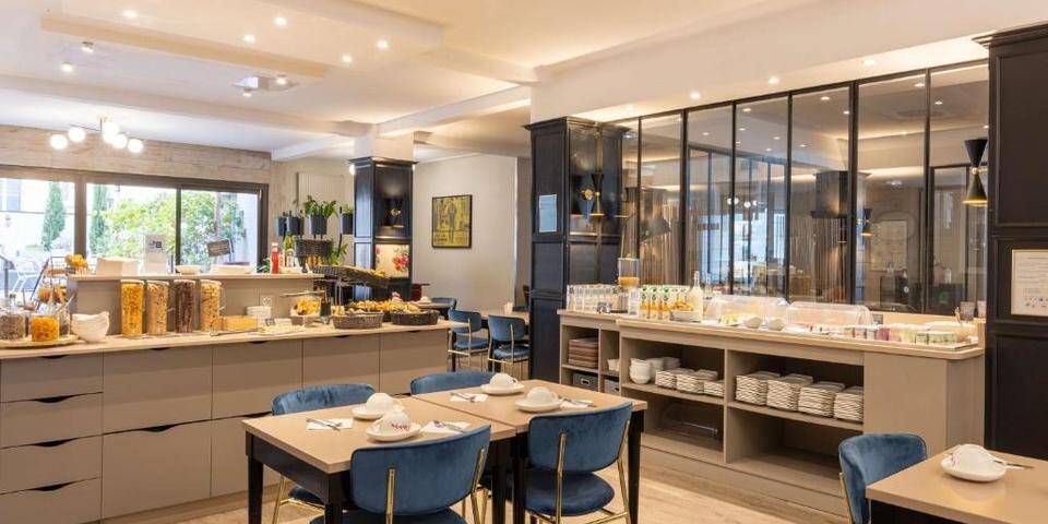 restaurant