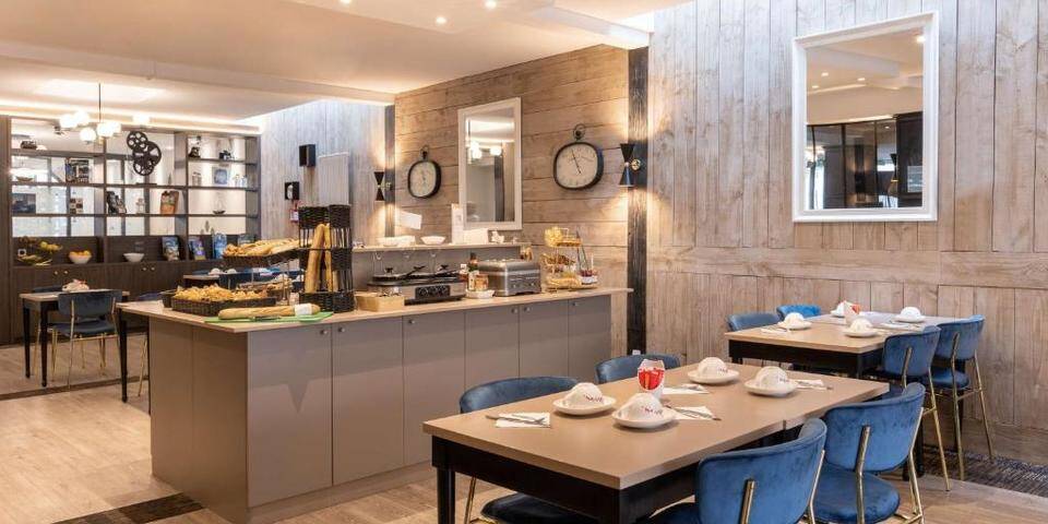 restaurant