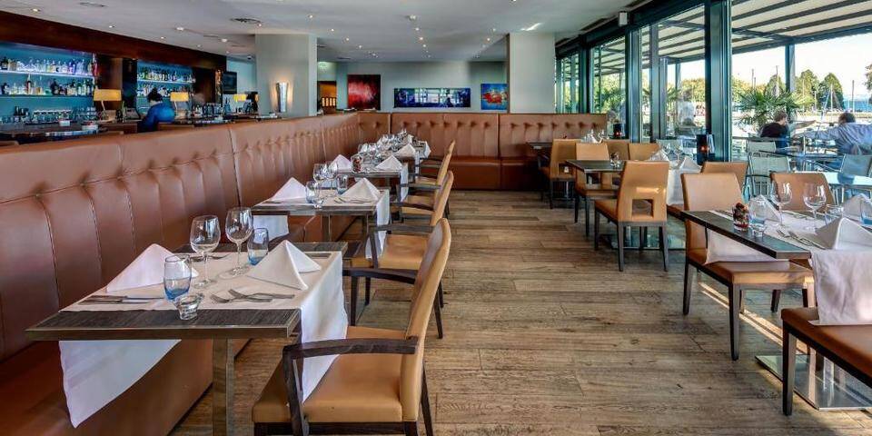 restaurant