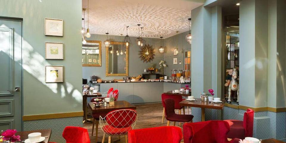 restaurant