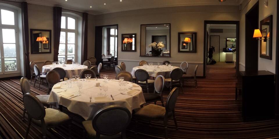 restaurant