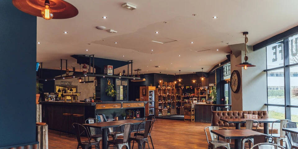restaurant