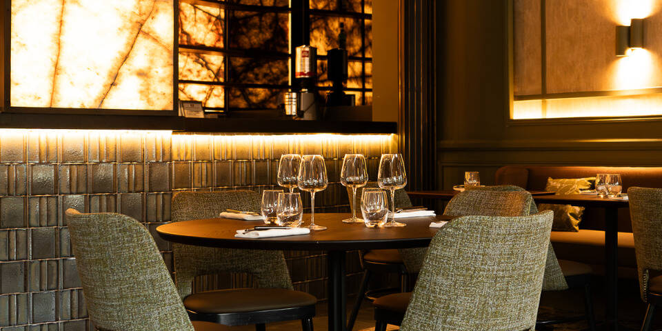 restaurant