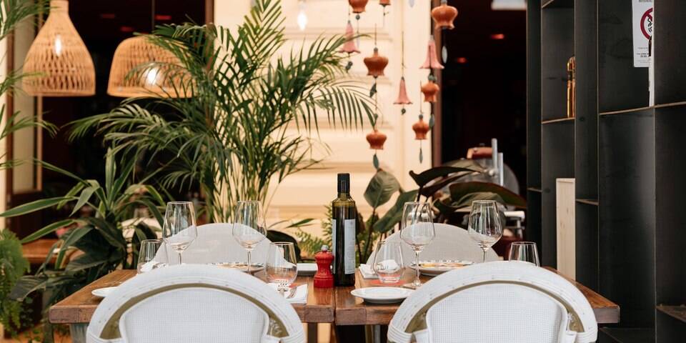restaurant
