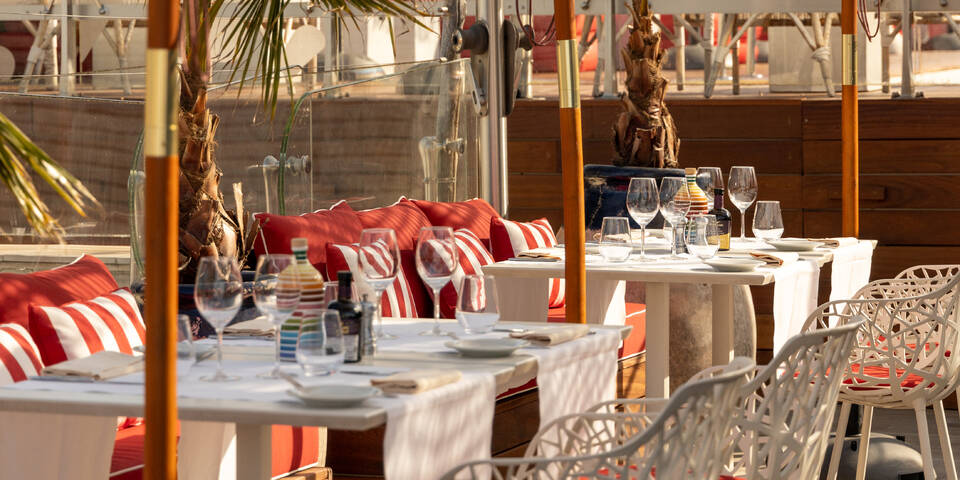 restaurant