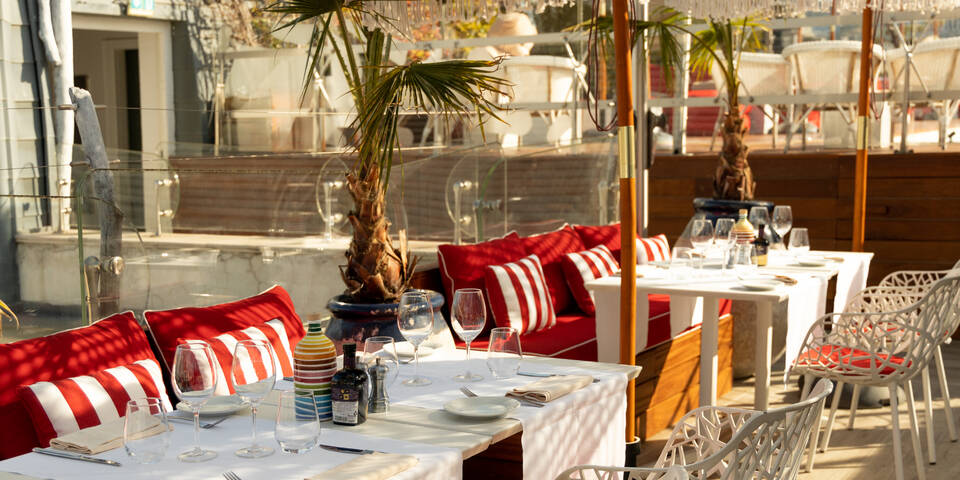 restaurant