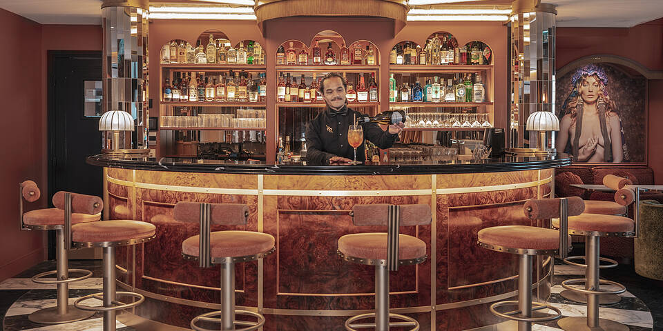 restaurant